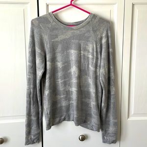 Athleta Girl long sleeve top size XXL (size 16). Also fits adult size S
